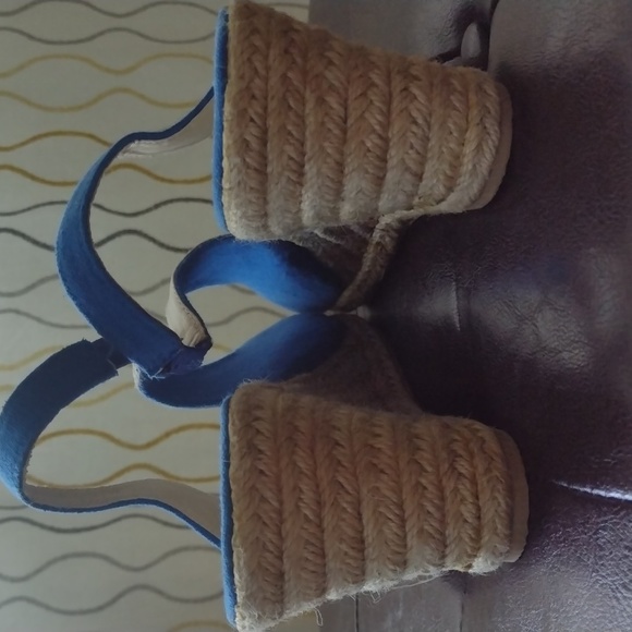 Wedge Sandals - Picture 4 of 6